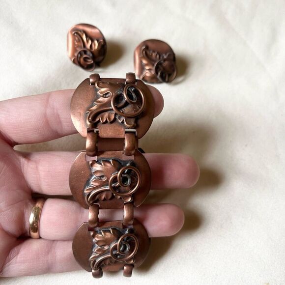 Vintage Copper Leaf Scroll Bracelet & Clip On Earrings Set Retro - Picture 7 of 8
